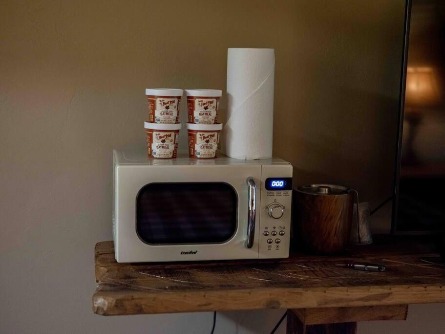 Stonegate Lodge King Bed Wifi 50 In Roku Tv Salt Water Pool Room # 101 Eureka Springs Buitenkant foto