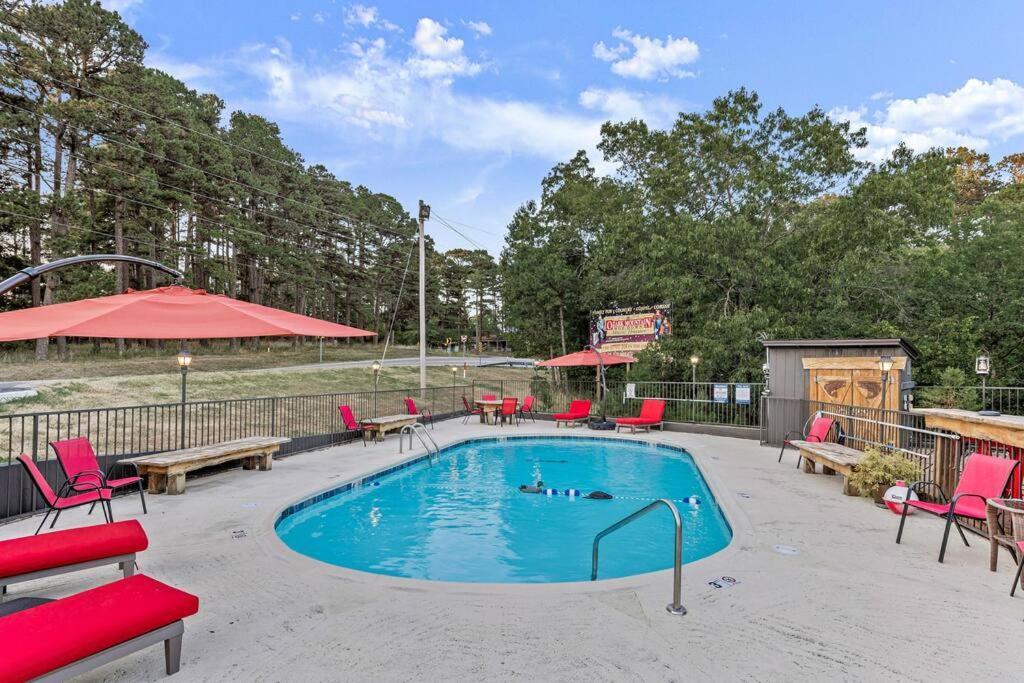 Stonegate Lodge King Bed Wifi 50 In Roku Tv Salt Water Pool Room # 101 Eureka Springs Buitenkant foto